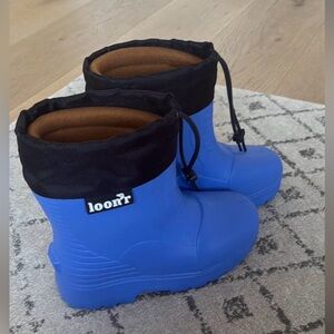 Loonr boots size 9